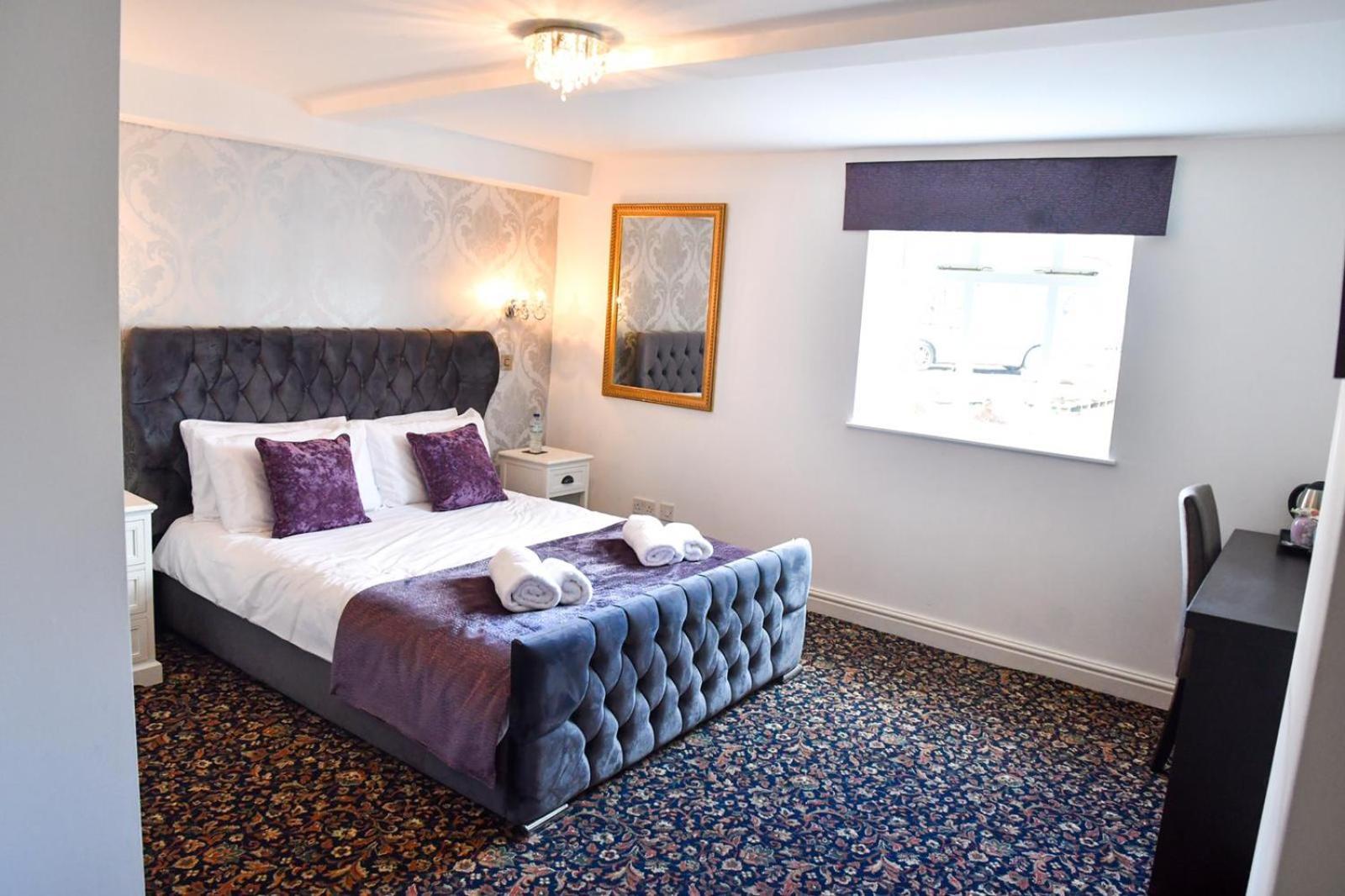 Whiston Hall Camera foto